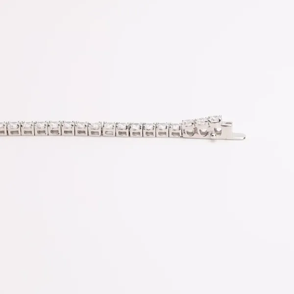 925 Sterling Silver Classic Tennis Bracelet Adorned with Brilliant-Cut Cubic Zirconia