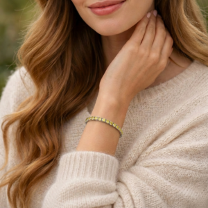 Elegant 925 Sterling Silver Bracelet - Timeless Craftsmanship