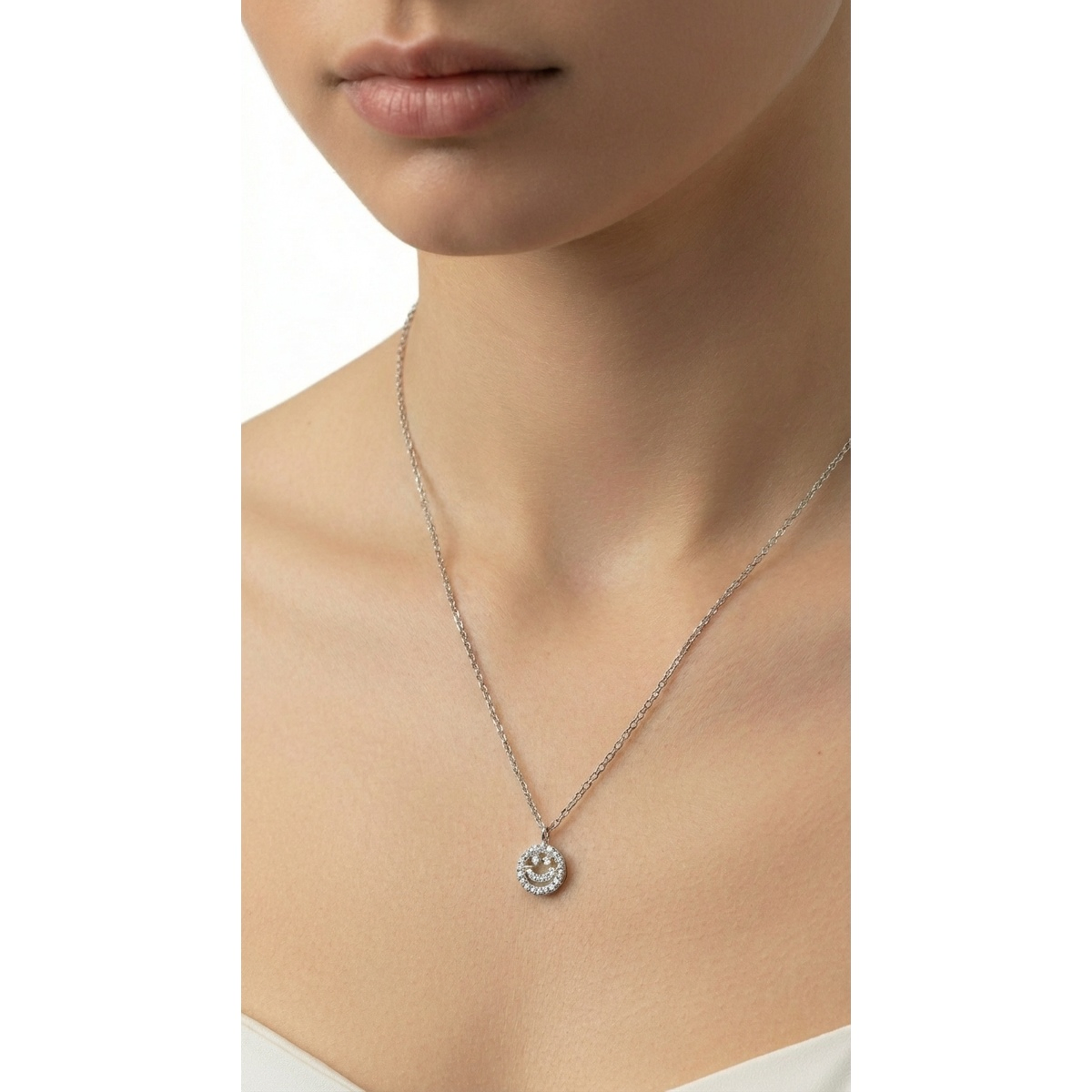 Dublin Silver 925 Sterling Silver Smiley Face Pendant Necklace