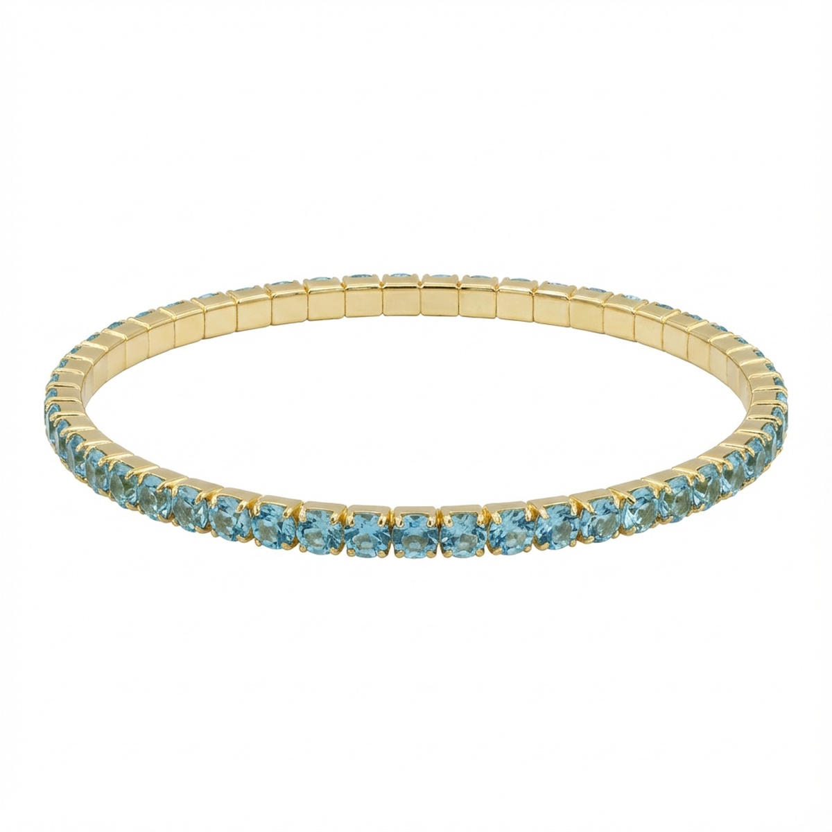 Exquisite 925 sterling silver bracelet showcasing premium craftsmanship and elegant design.