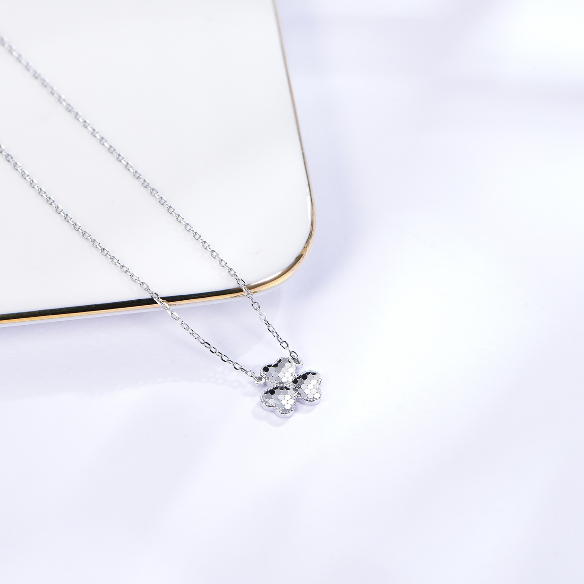 925 Sterling Silver Clover Pendant Necklace | Dublin Silver