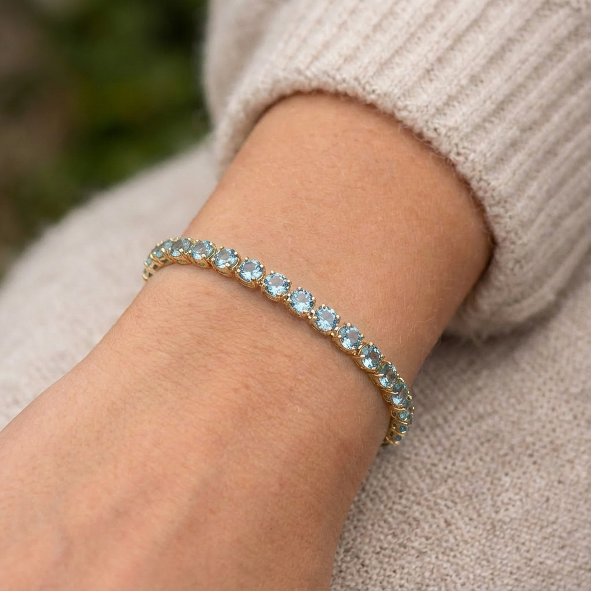 Elegantly Crafted 925 Sterling Silver Bracelet for Timeless Style