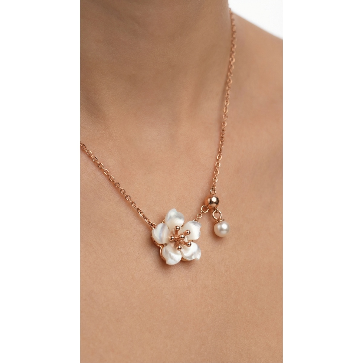 Dublin Silver 925 Sterling Silver Flower Pendant Necklace with Pearl Accent