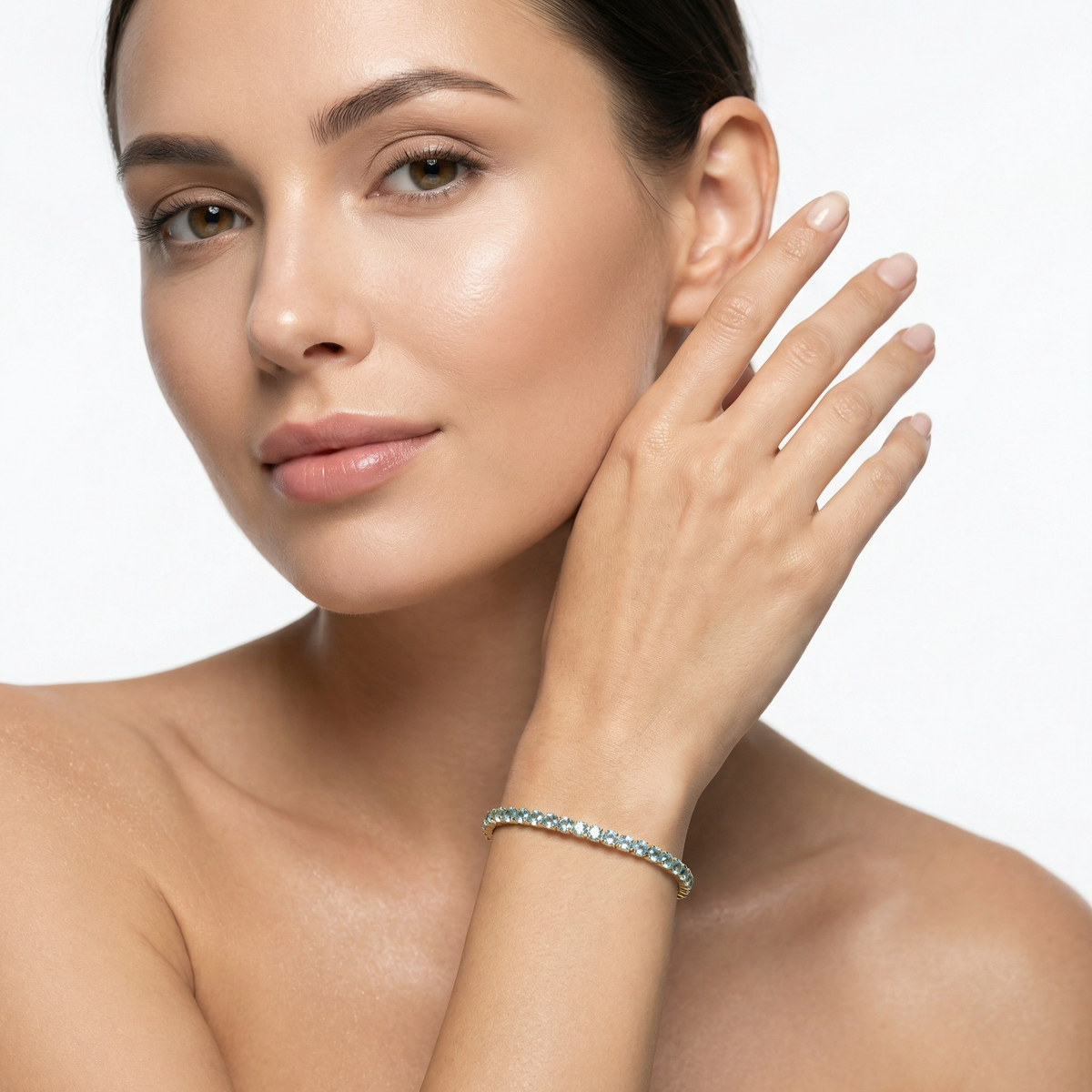 Elegantly Crafted 925 Sterling Silver Bracelet for Timeless Style